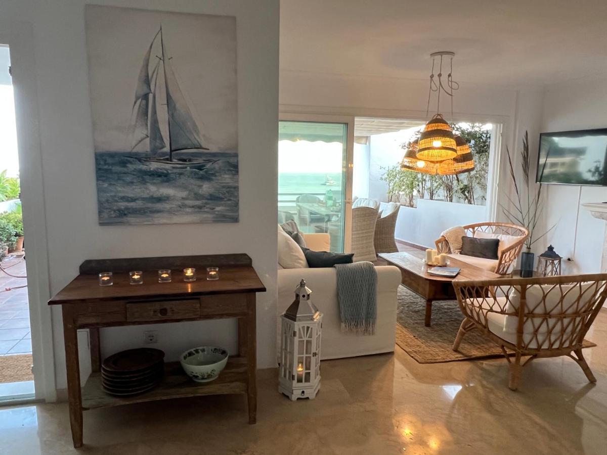Playa Cristo Amazing Beach Terrace Appartment Estepona Buitenkant foto