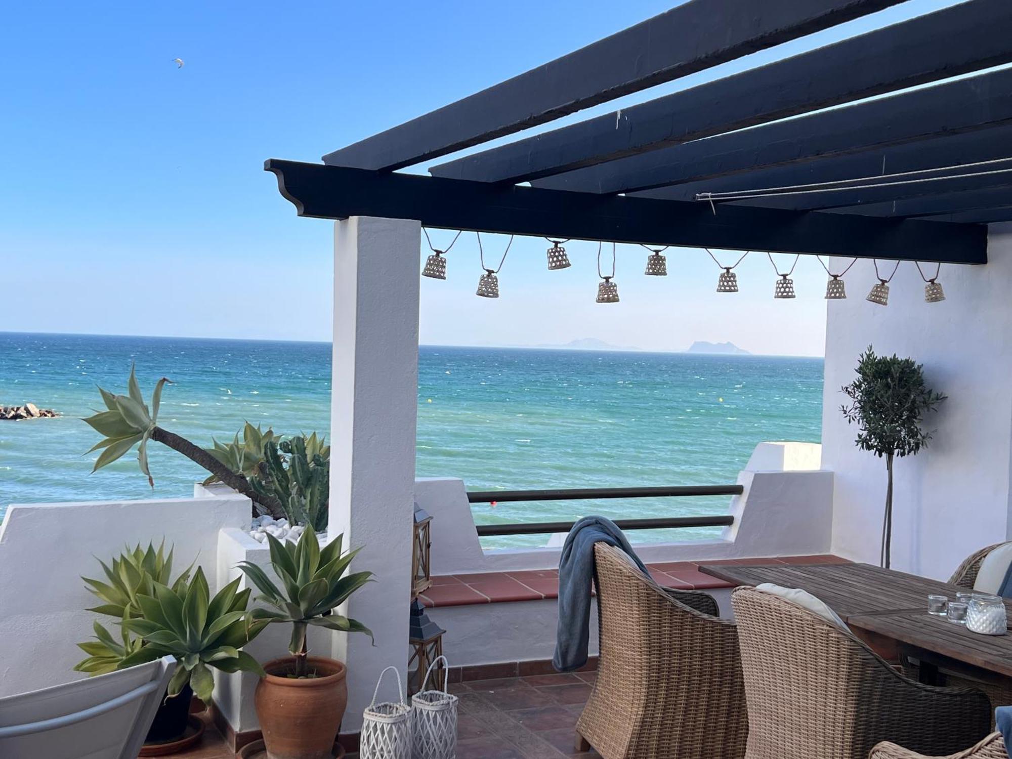 Playa Cristo Amazing Beach Terrace Appartment Estepona Buitenkant foto